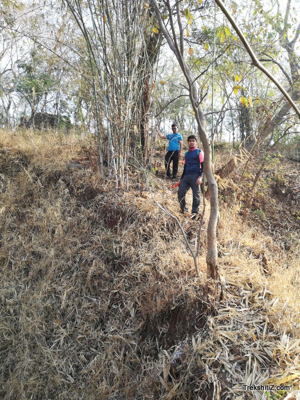 Pimplas Kot, Way to fort